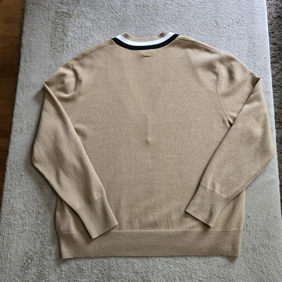 Boss Felipina Wool Blend V Neck Sweater Size Medium - Picture 7 of 13